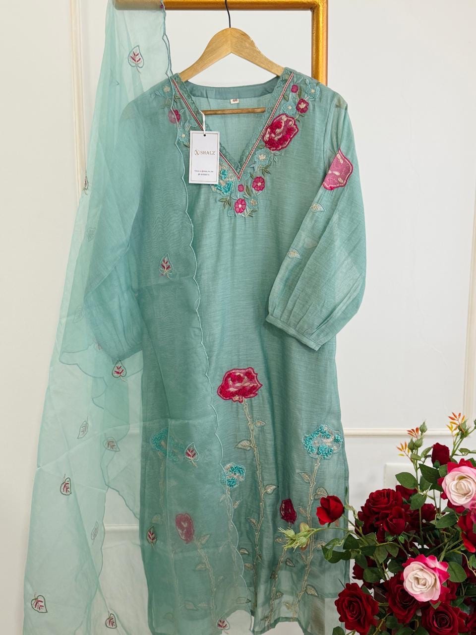 e9282900-b3f3-4210-a1b4-eb252a176404